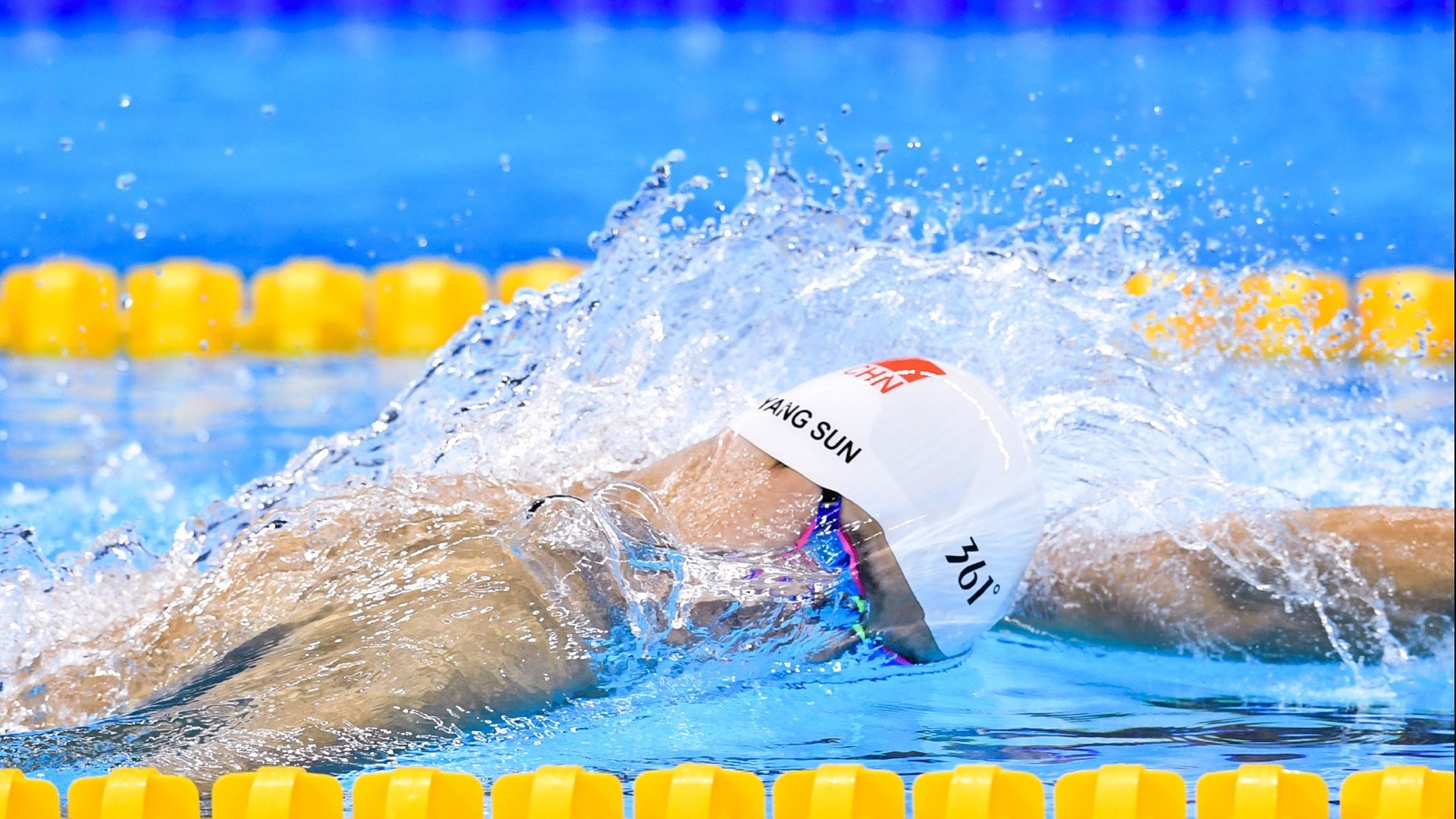 九游sports-“马科斯·莫奇的防守意识与全面技能，帮助阿根廷美洲狮队建立稳固后防”